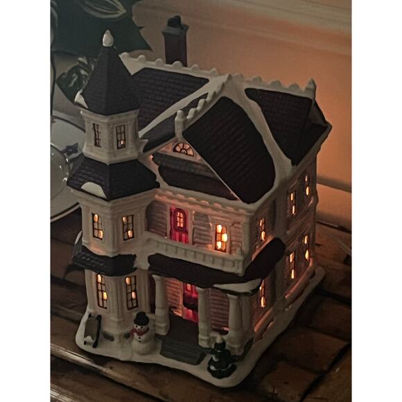 Christmas Village House  Lighted Ceramic Porcelain Blue Victorian Snow - Picture 16 of 16